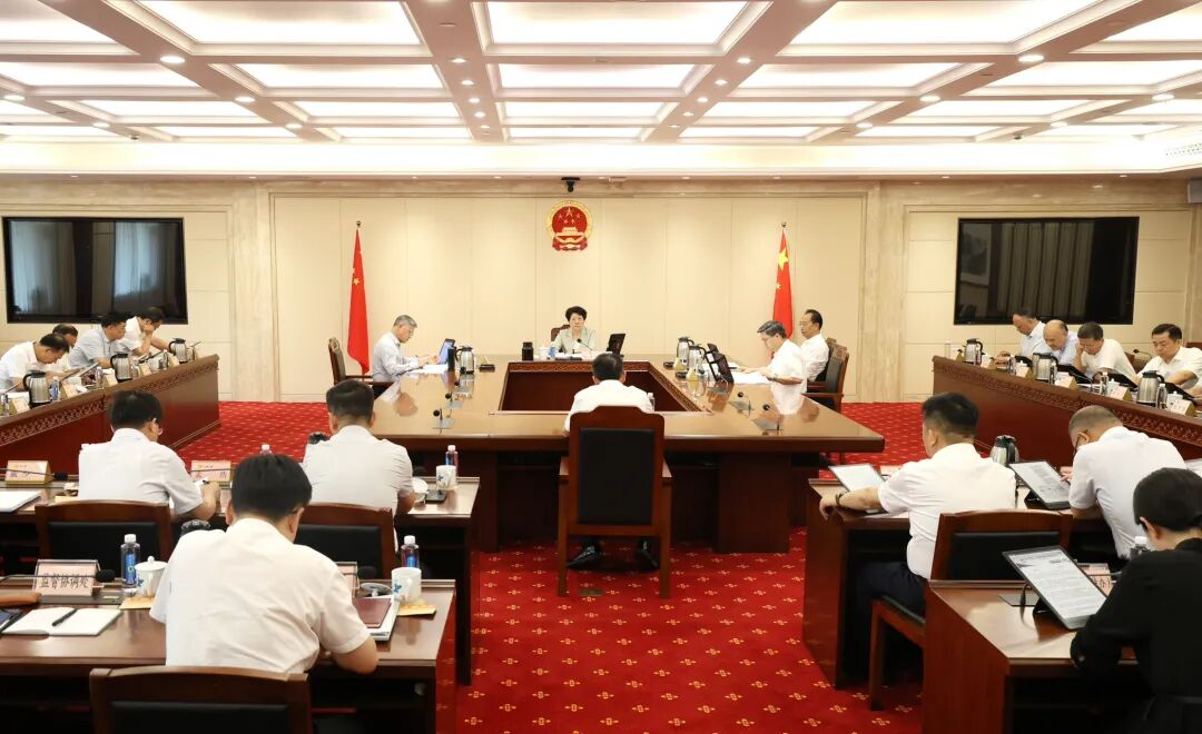 省十四届人大常委会举行第八十一次主任会议   决定省十四届人大常委会第二十五次会议9月20日至23日在长沙举行