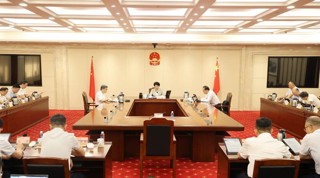 吴桂英主持召开省人大常委会党组2026年第17次会议
