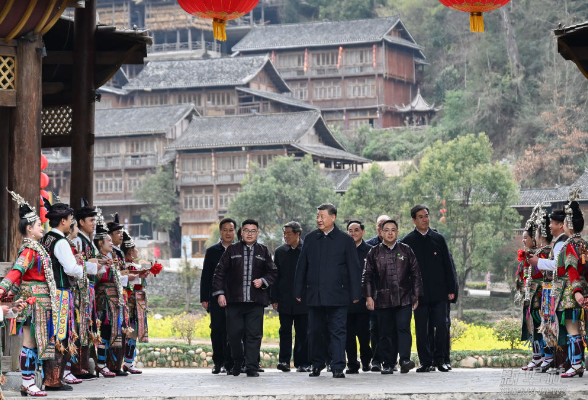 习近平在贵州黔东南州考察调研