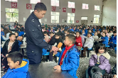 共华镇：开展 “普法进校园”活动 筑牢青少年安全防线