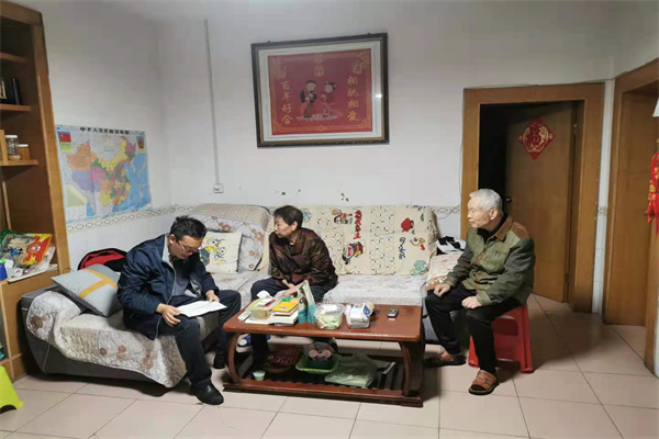 潘2.jpg