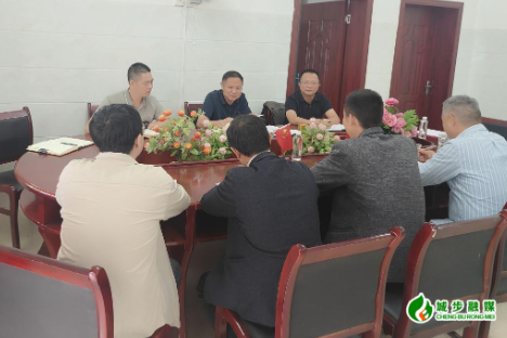 唐国到茅坪镇高坪村调研软弱涣散基层党组织整顿和乡村振兴等工作