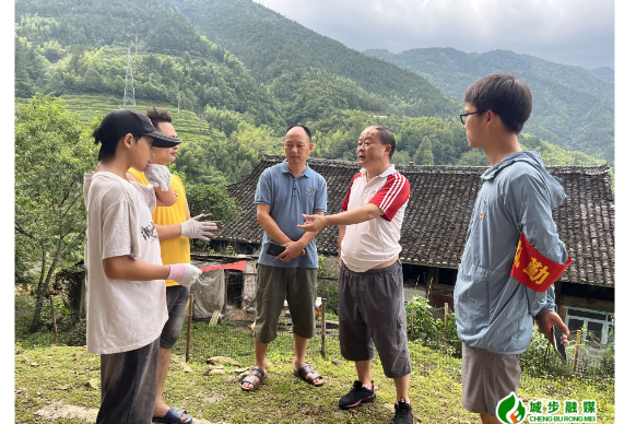 长安营镇：暑期大家访织密安全“防护网”