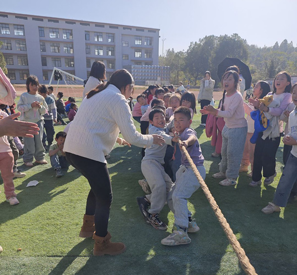 蓝山县各中小学：热血逐梦赛场 挥洒青春激情（一）1.jpg