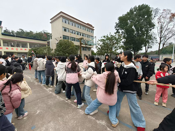 蓝山县各中小学:热血逐梦赛场 挥洒青春激情(三)1.jpg 蓝山县各中小学:热血逐梦赛场 挥洒青春激情(三)1.jpg
