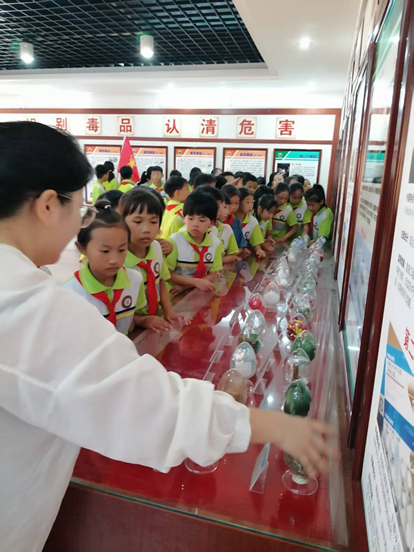 蓝山县各中小学参观禁毒教育基地（二）4.jpg