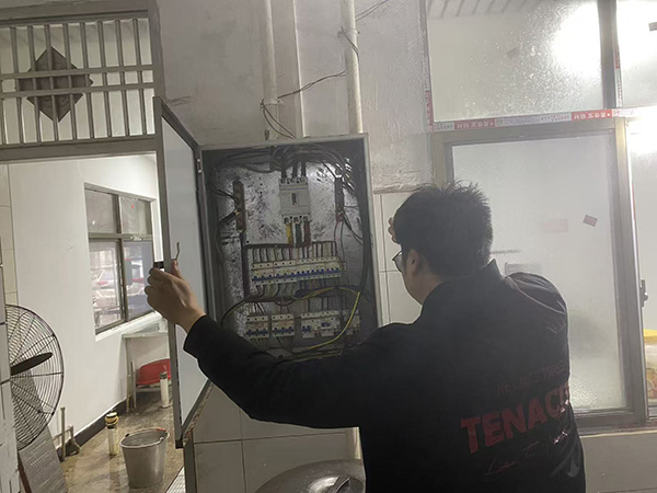 蓝山县各中小学做好开学前准备工作(一)5.jpg 蓝山县各中小学做好开学前准备工作(一)5.jpg