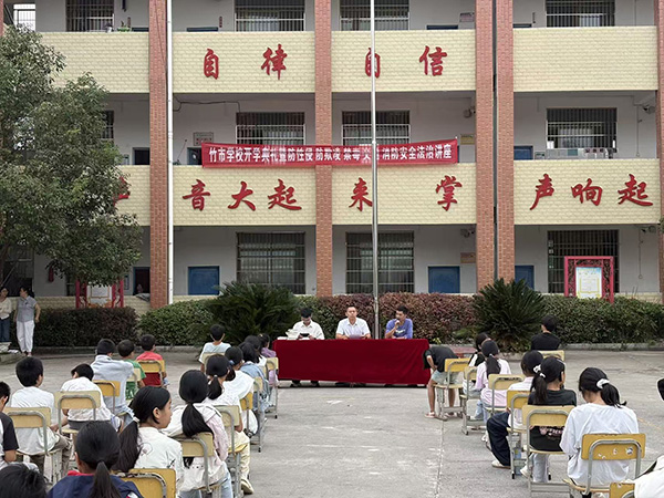 K33.jpg K33.jpg