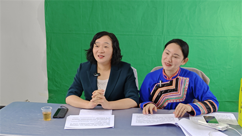 邓群走进直播间带动文旅产业走出家门