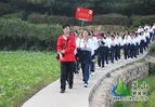 蓝山学子踏歌行 韶山红旅铸青春