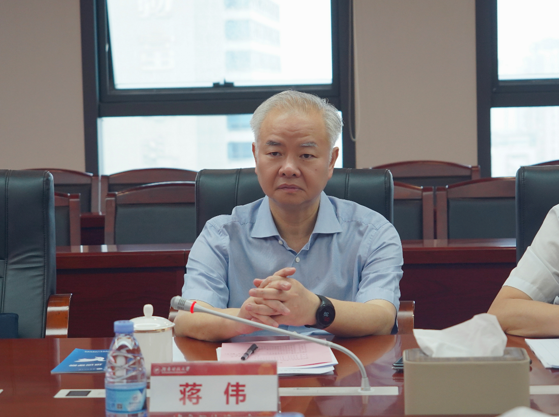 蒋新 .jpg
