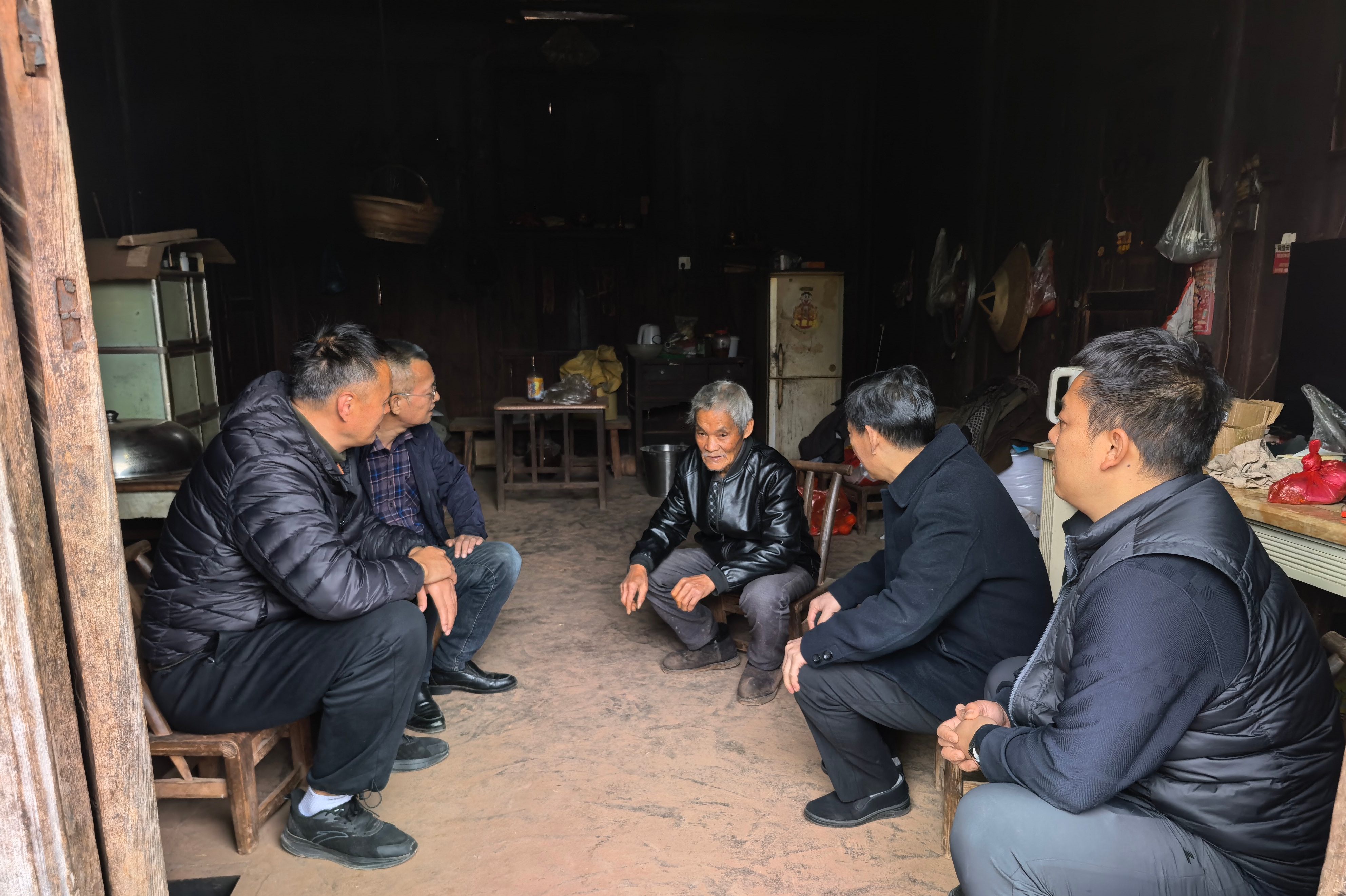 走访2.jpg 走访2.jpg