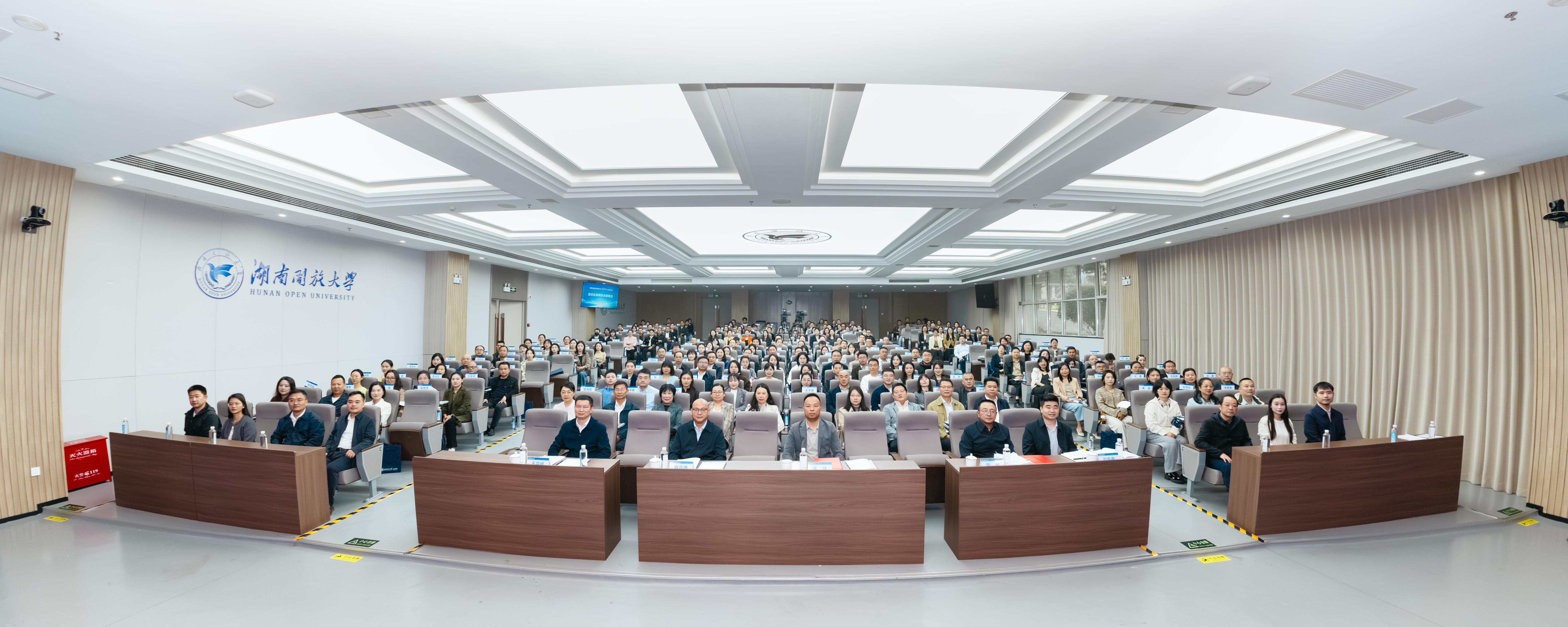 云学院1.jpg