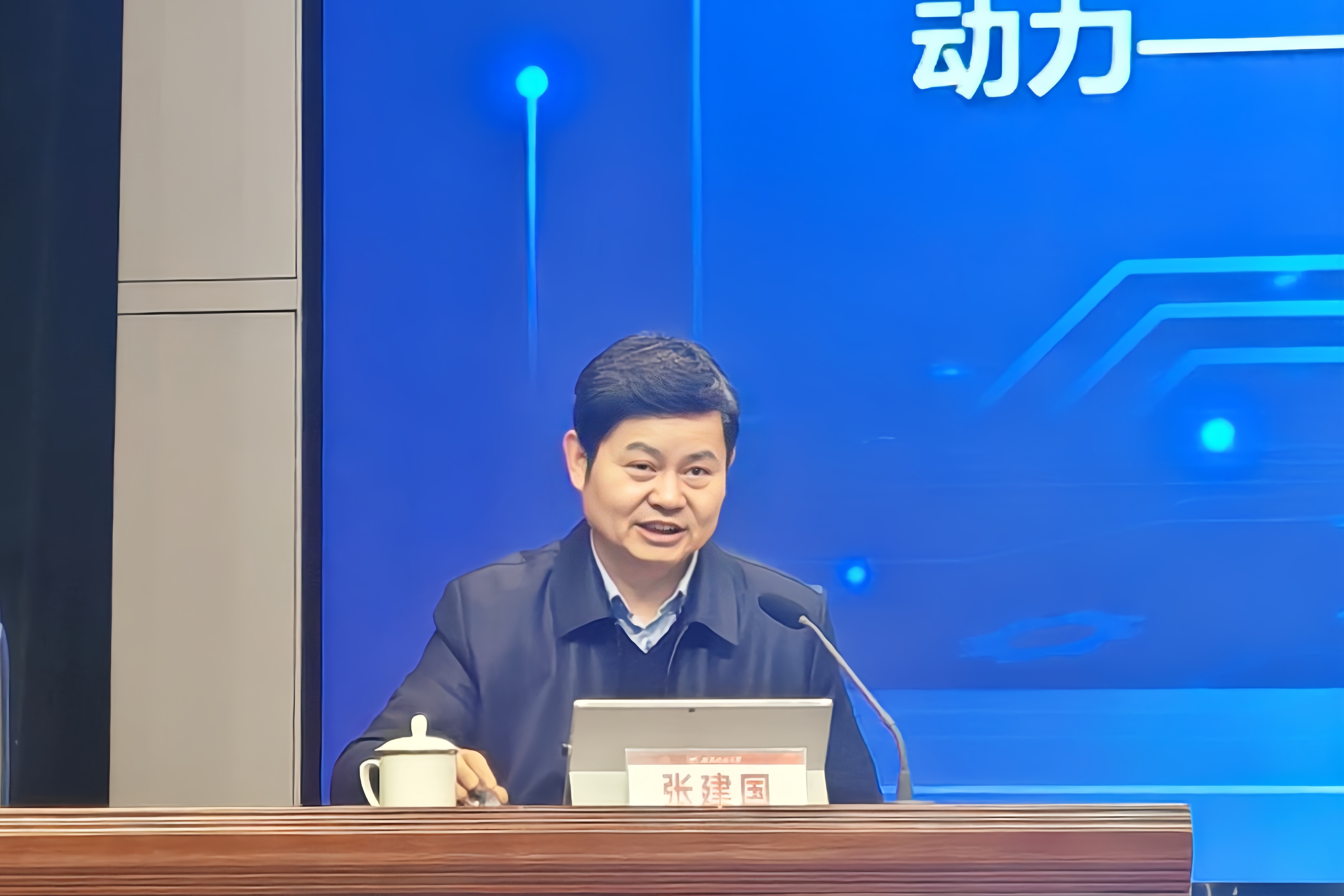 0331张.jpg 0331张.jpg