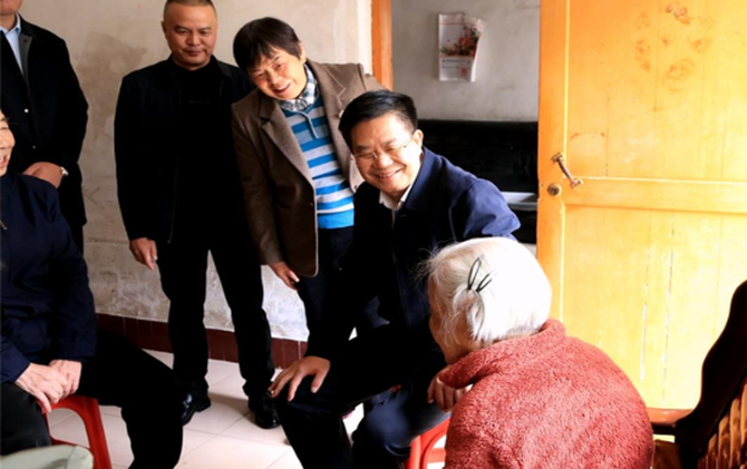 袁胜良开展重阳节走访慰问活动