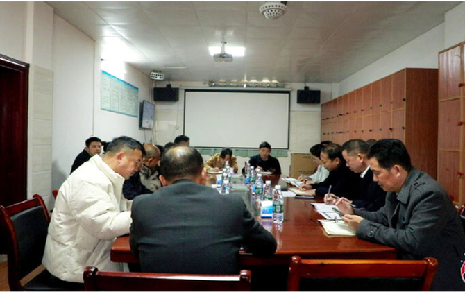 周玉祥到企业宣讲党的二十届四中全会精神并开展“送解优”活动