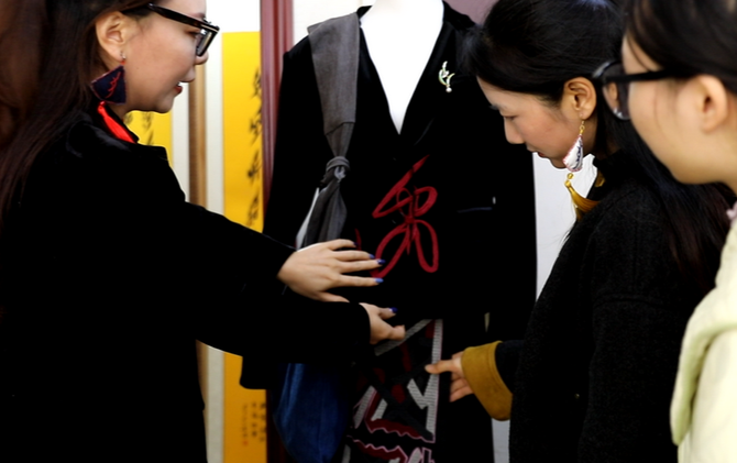 江永：非遗工坊的“年轻化”改造 从“文化遗产”到“生活潮品”的淬炼之旅