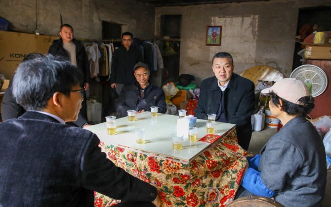 李群辉开展春节走访慰问