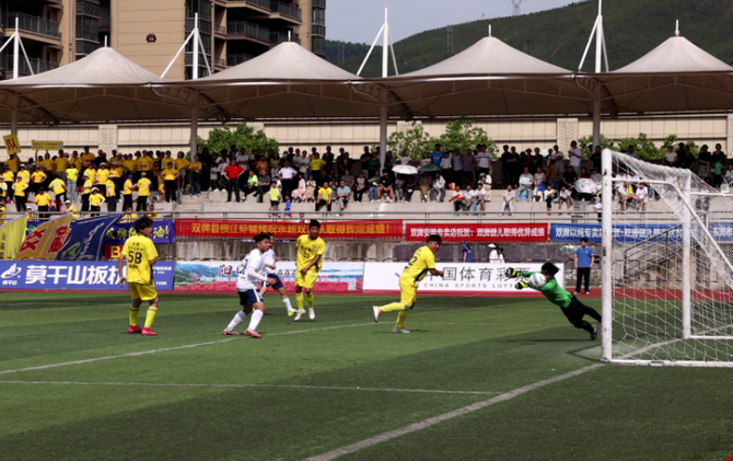 江永戴瑶队客场3比1战胜双牌炬名数控队