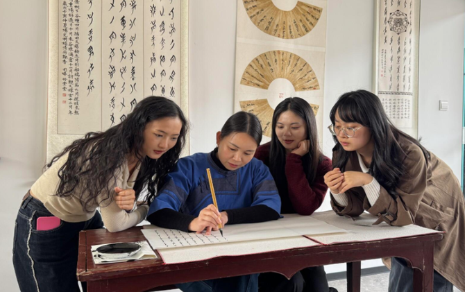 江永：品读女书书香 传承千年文脉