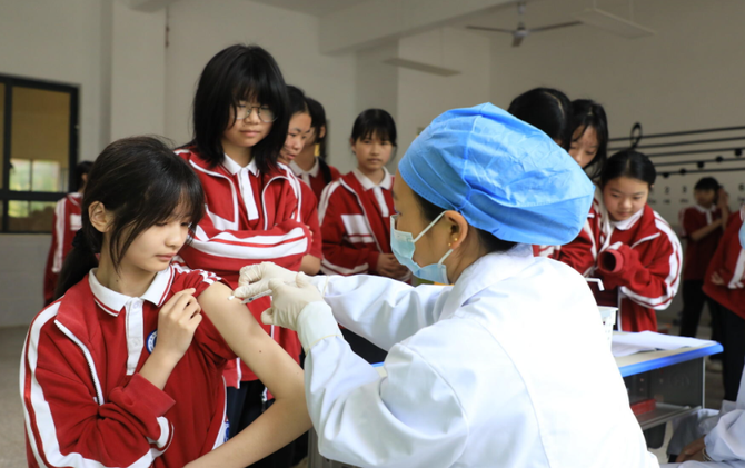 江永：免费接种国产双价HPV疫苗 为青春筑起“防护盾”