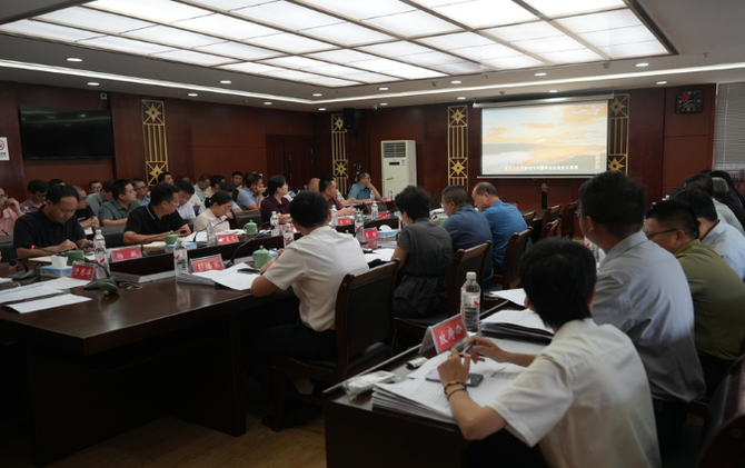 江永县政府第57次常务会议召开