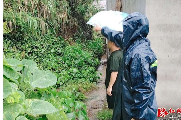 文昌阁乡：暖心转移特殊困难群众 筑牢汛期安全防护网