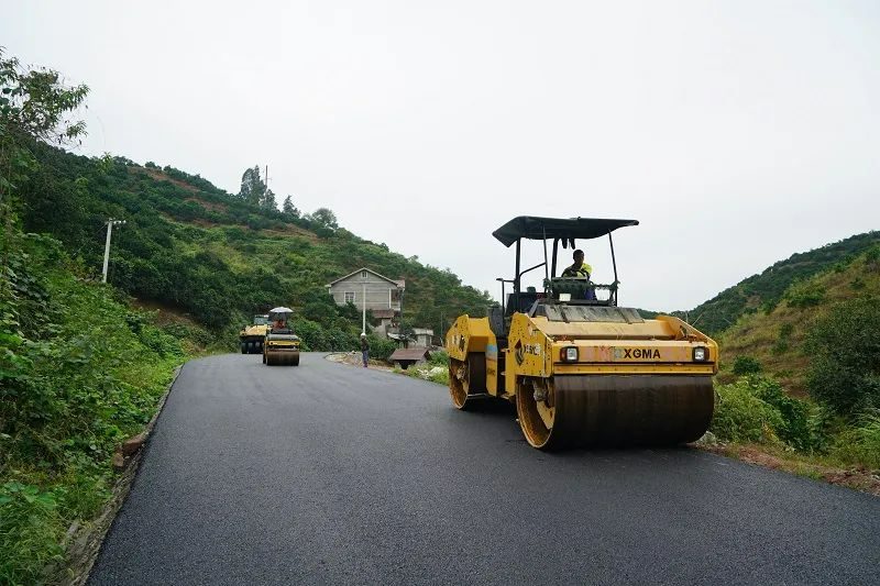 国庆假期加紧干！江舒公路建设进入收尾阶段