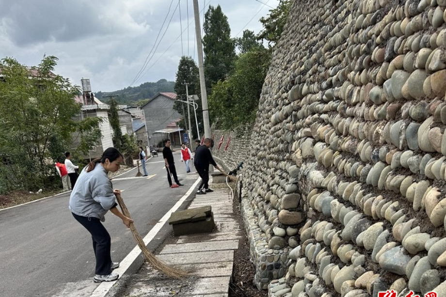 和平溪乡：持续整治人居环境 村庄“颜值”大提升