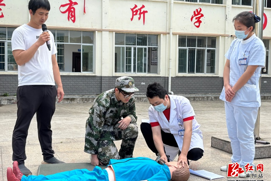 麻阳：医校携手筑防线 急救护航防溺“未”然