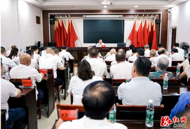 江涛在漫水社区讲党课时强调：建强战斗堡垒 争当先锋模范 在全面推进乡村振兴中展现新作为