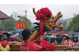 隆家堡龙舟队登江开训   全力备战“我要上龙超”2026湖南省龙舟超级联赛选拔赛（麻阳站）暨麻阳传统龙舟邀请赛