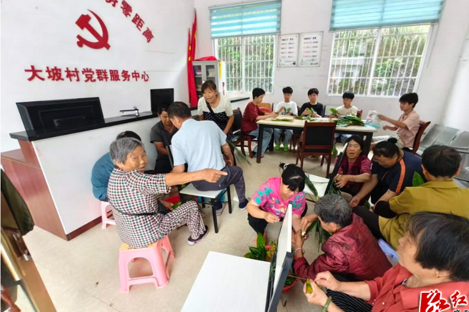 【党旗在防汛抗灾一线高高飘扬】麻阳：迎战持续性强降雨  全力筑牢防汛抗灾防线