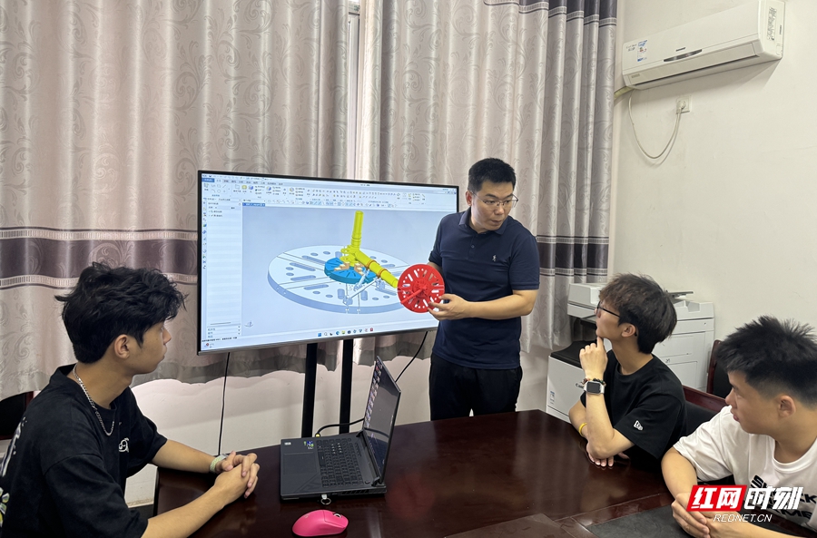 微信图片_20250525205337_副本.jpg