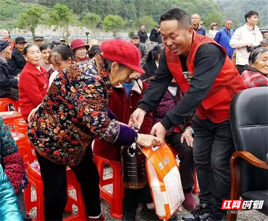 84b1cf81f486e43dad3c21534d4113e9.jpg 84b1cf81f486e43dad3c21534d4113e9.jpg