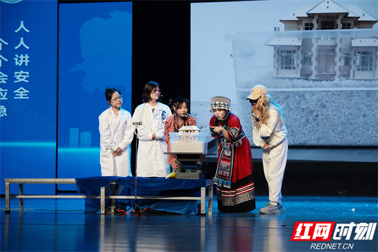 生动演绎.jpg
