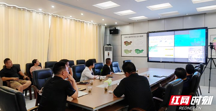 天气会商.jpg