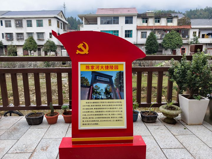 1.jpg 1.jpg