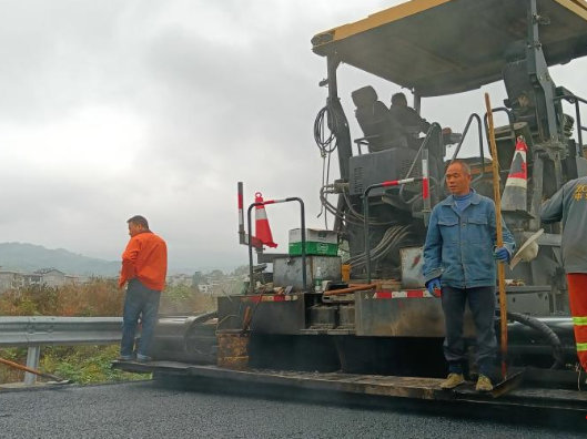 黄土矿镇环城路拓宽提质工程竣工  人大代表建议案交出民生满意答卷