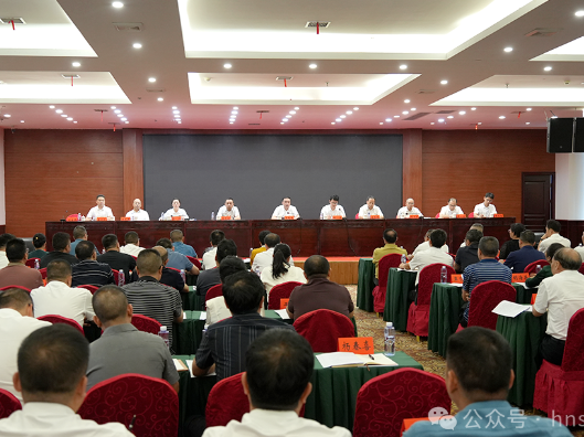 全县树立和践行正确政绩观学习教育警示教育会暨群众身边不正之风和腐败问题集中整治工作推进会召开
