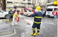 长铺镇万家坪社区开展安全生产专题学习暨消防宣传演练进企业活动