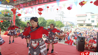李熙桥镇湾头村：重阳节活动温暖老人心
