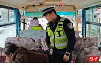 绥宁交警开展校车安全检查 筑牢学生出行“防护网”