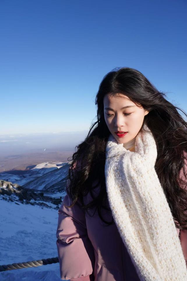 邓娅婷.jpg