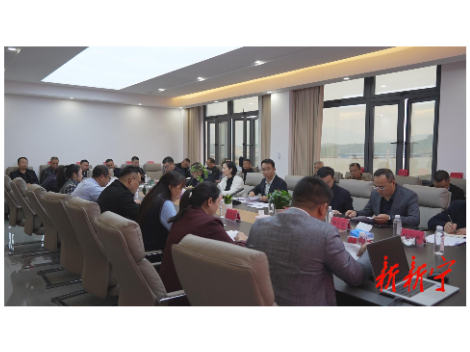 彭洪兵开展统一战线党外代表人士谈心座谈暨10月份“企业家接待日”活动