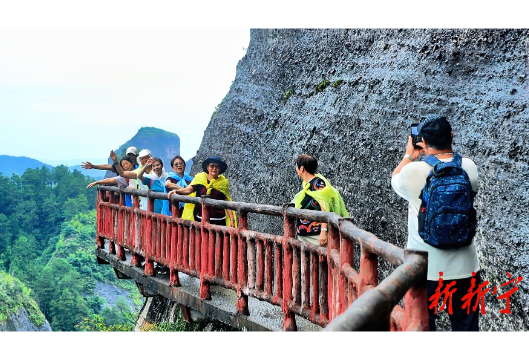 港澳台旅游团醉游崀山