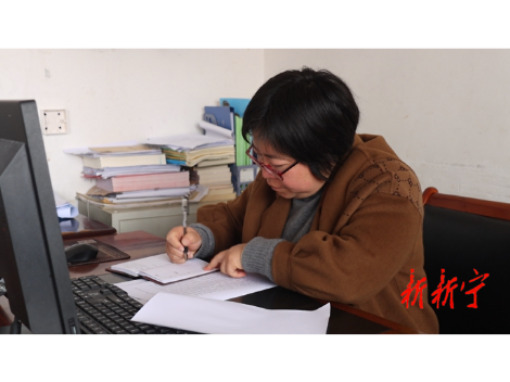 【委员风采】张琳：三尺讲台育桃李 建言献策践初心