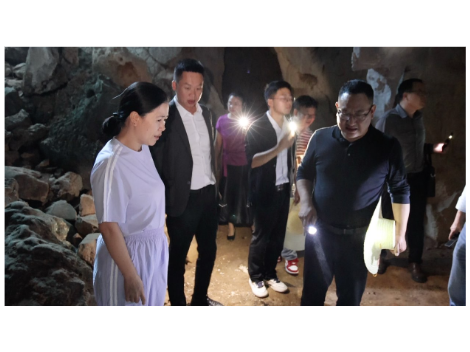 姚文娟调研督导溶洞垃圾污染整治工作