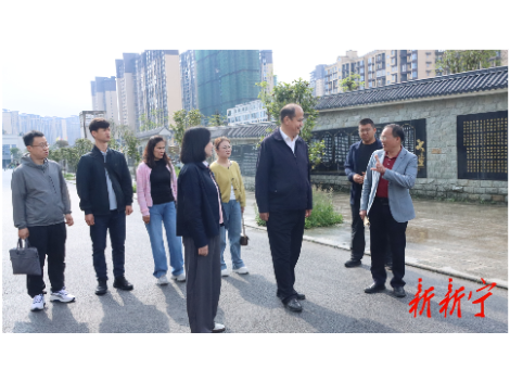 新疆鄯善县一中到新宁一中开展交流活动