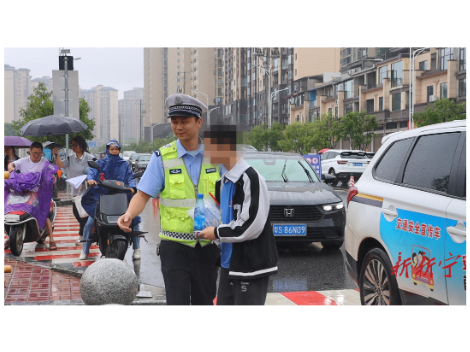 20分钟！新宁这张身份证温暖整个考场